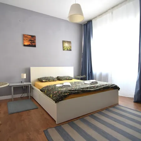 Piata Rosetti Apartment